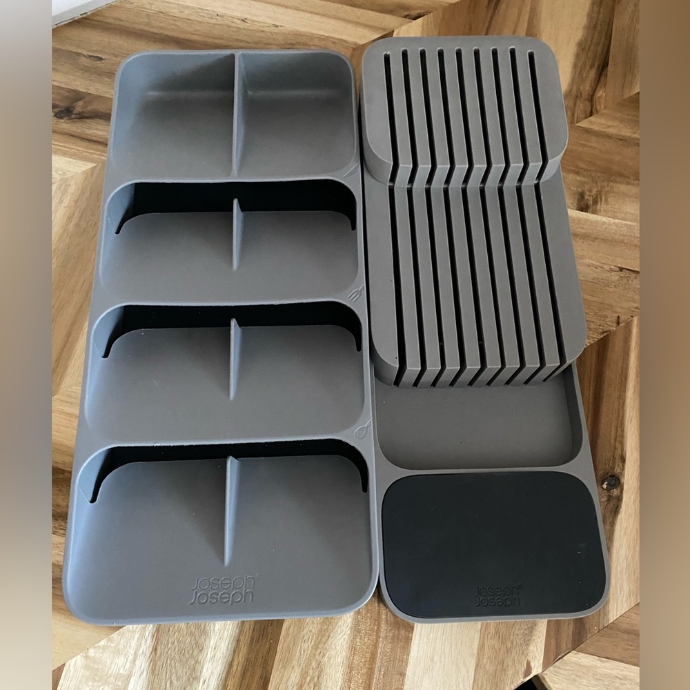 Silver ware and knife holder